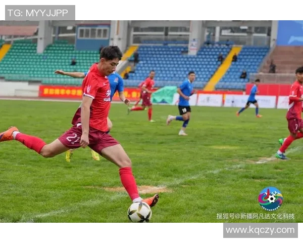 足球明星出场佩戴耳麦引发热议科技与运动结合的新趋势 足球明星出场佩戴耳麦引发热议科技与运动结合的新趋势