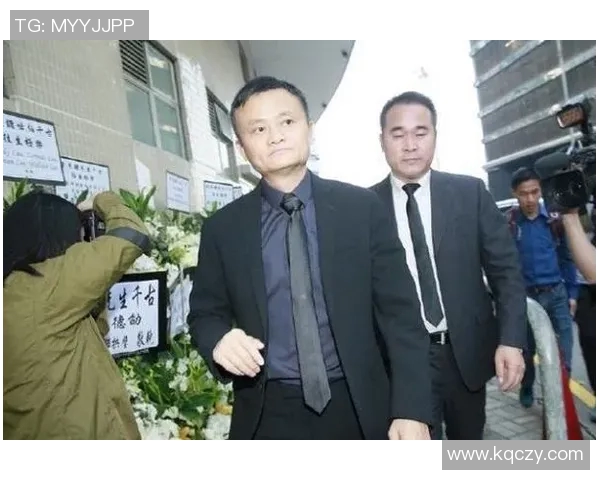 足球明星金庸的传奇人生与辉煌成就全景解析