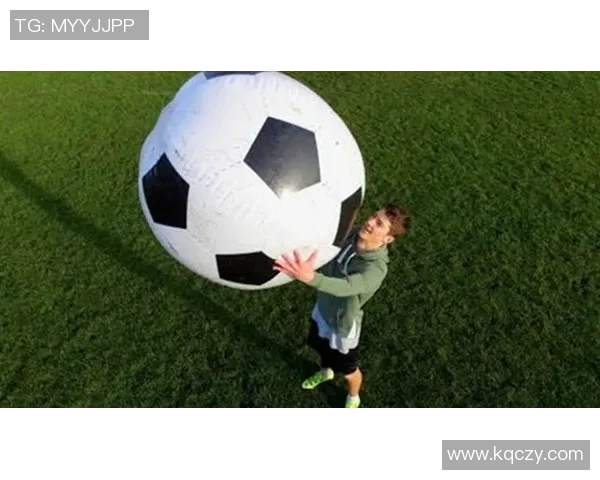 足球明星冰淇淋的背后故事揭晓了谁的独特创意与风味 足球明星冰淇淋的背后故事揭晓了谁的独特创意与风味