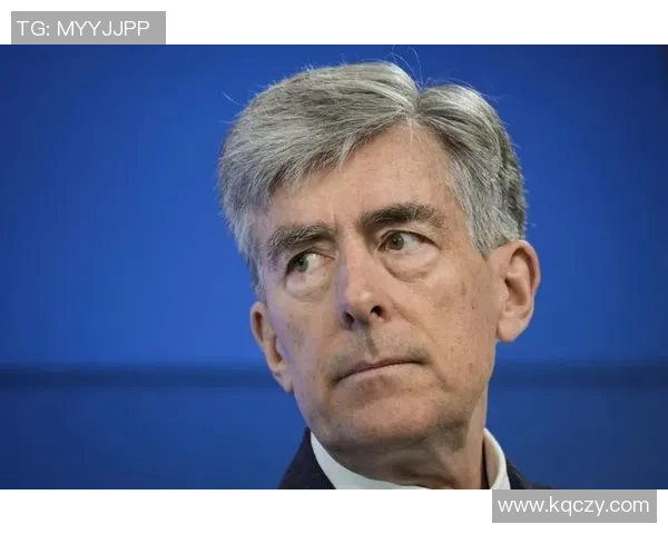 美国篮球明星华盛顿的成长历程与职业生涯全景解析