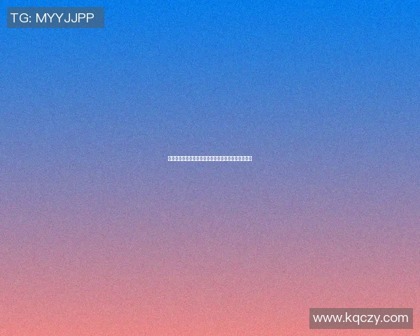 篮球明星女友写真展现甜蜜瞬间与时尚魅力的完美结合